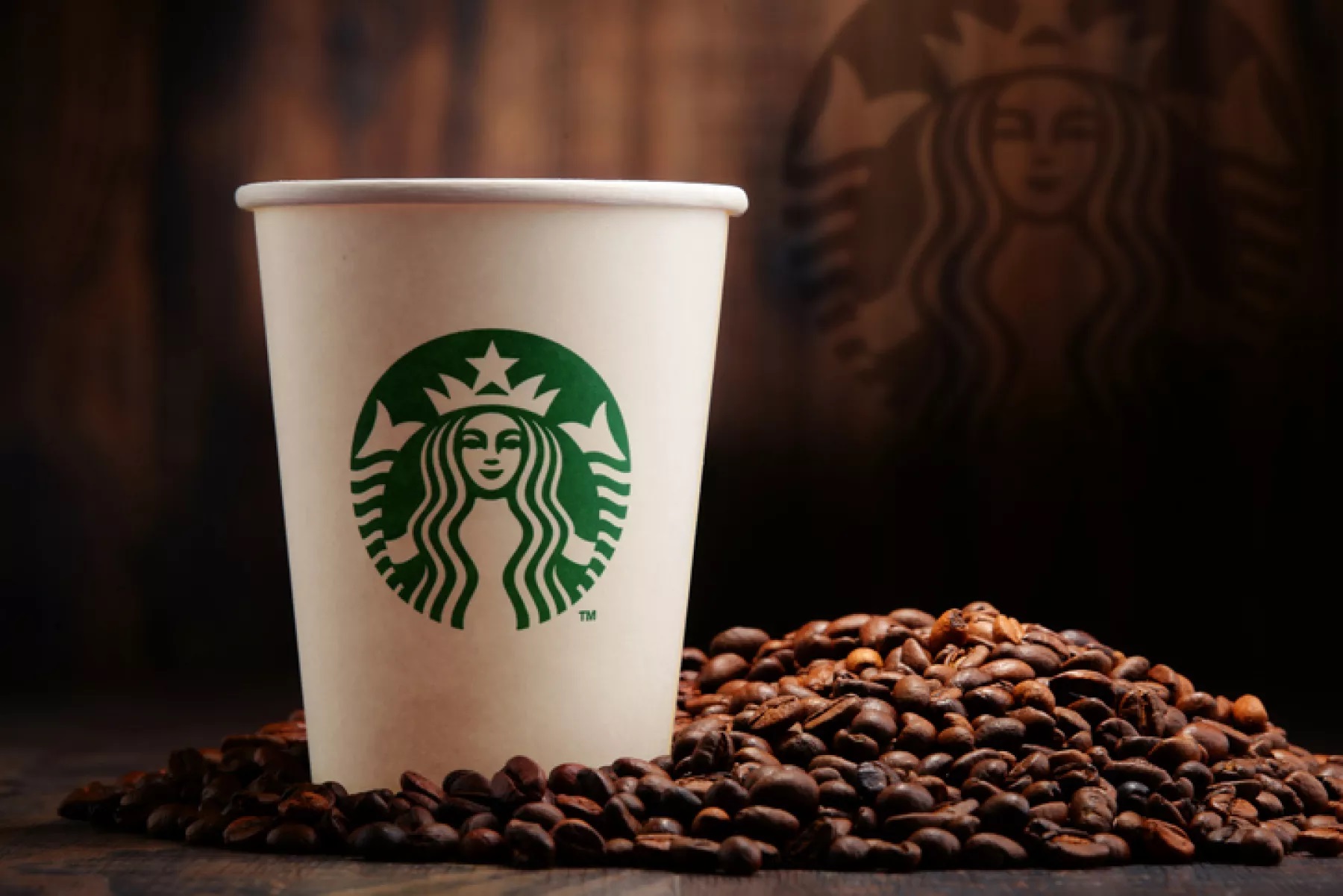 Cổ phiếu Starbucks: mua vì cổ tức và triển vọng tăng trưởng