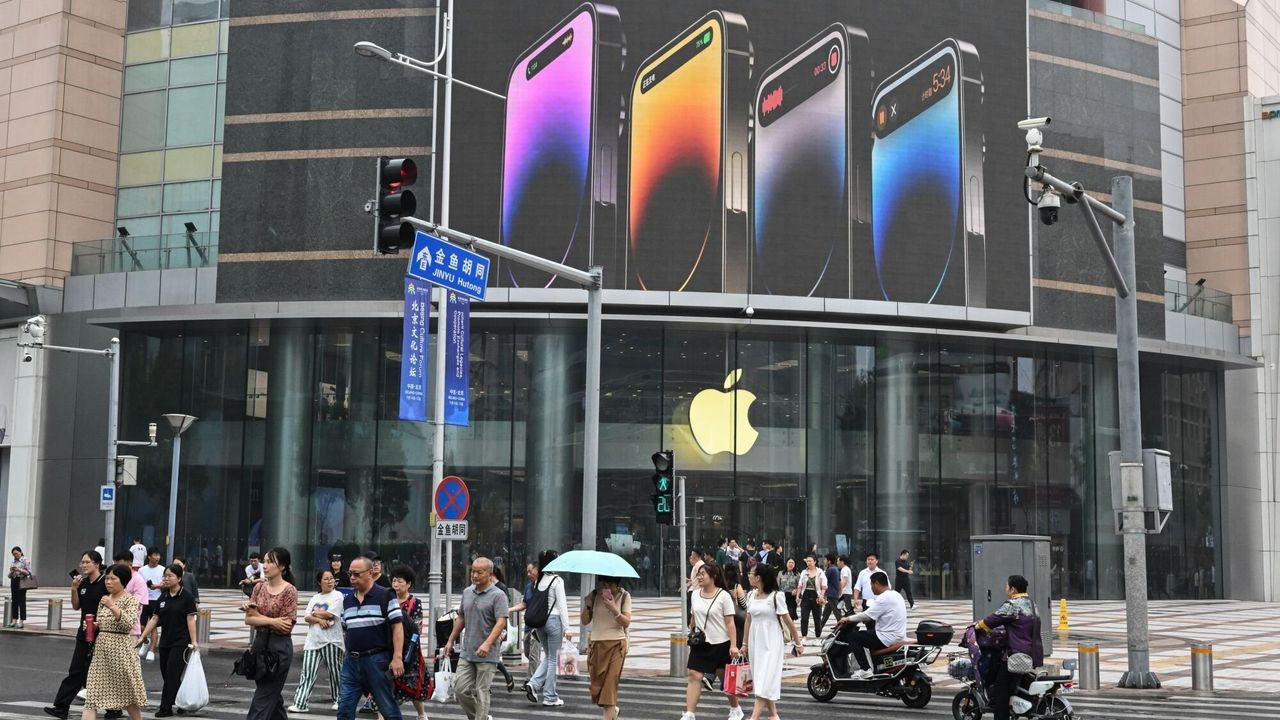 Apple vừa mất hơn 230 tỷ USD vốn hóa thị trường, nhưng đây là cơ hội để mua với giá tốt