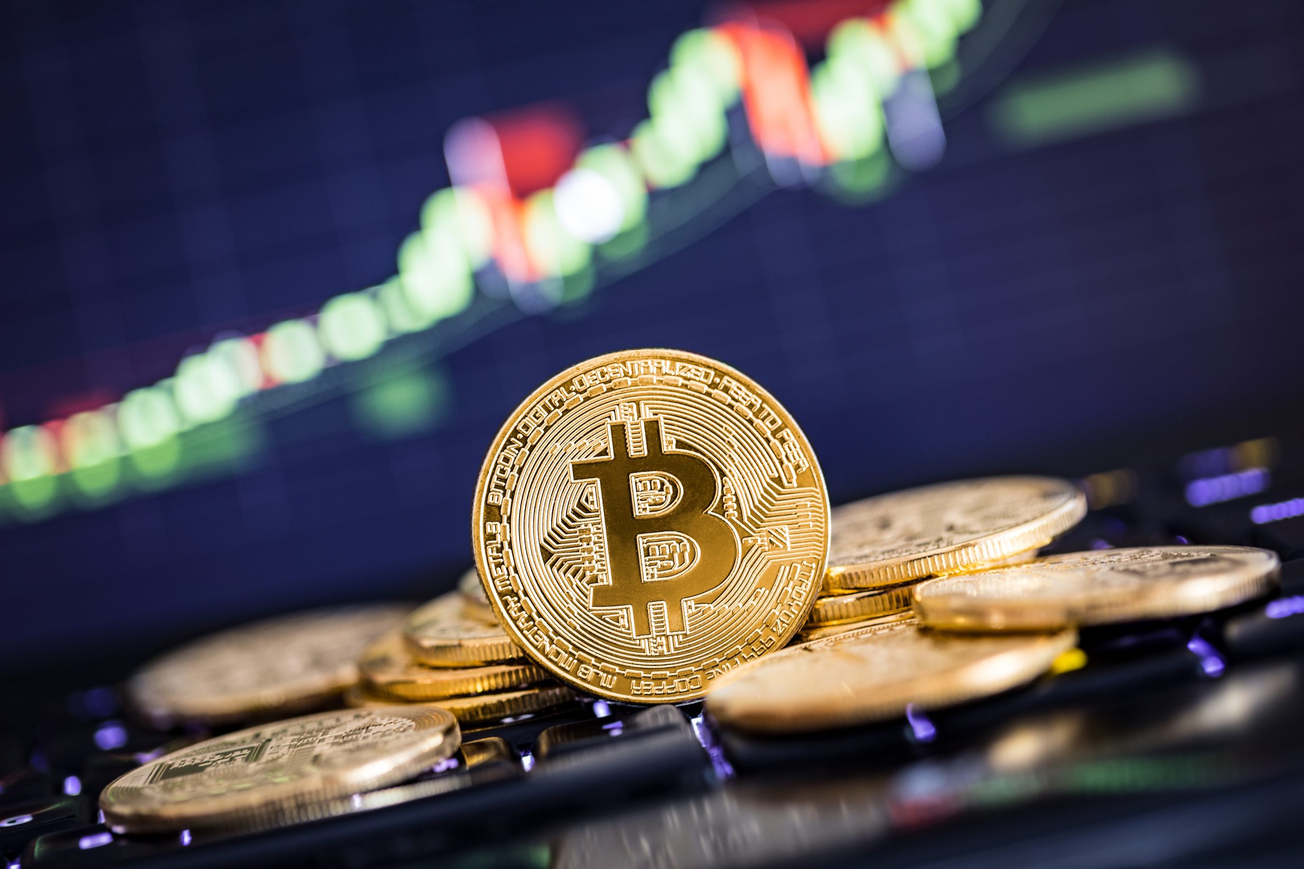 Bitcoin giảm về 26.900 USD khi FED giữ lập trường diều hâu