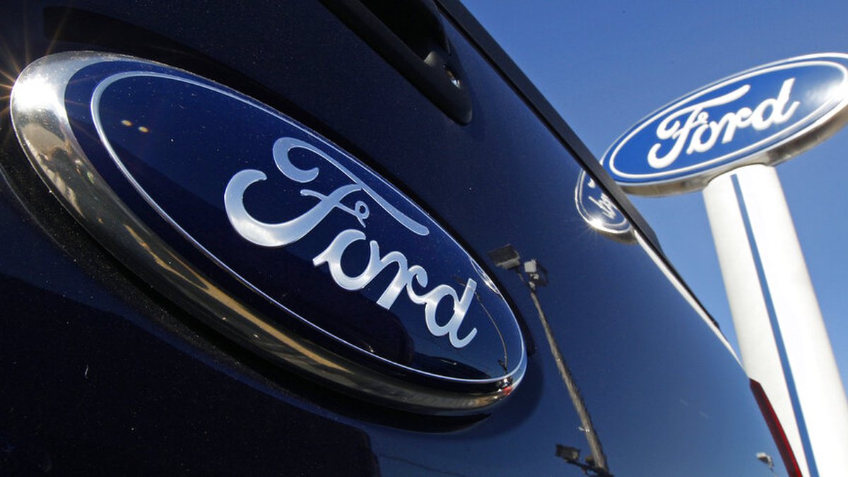 Có nên mua cổ phiếu Ford ở thời điểm hiện tại?