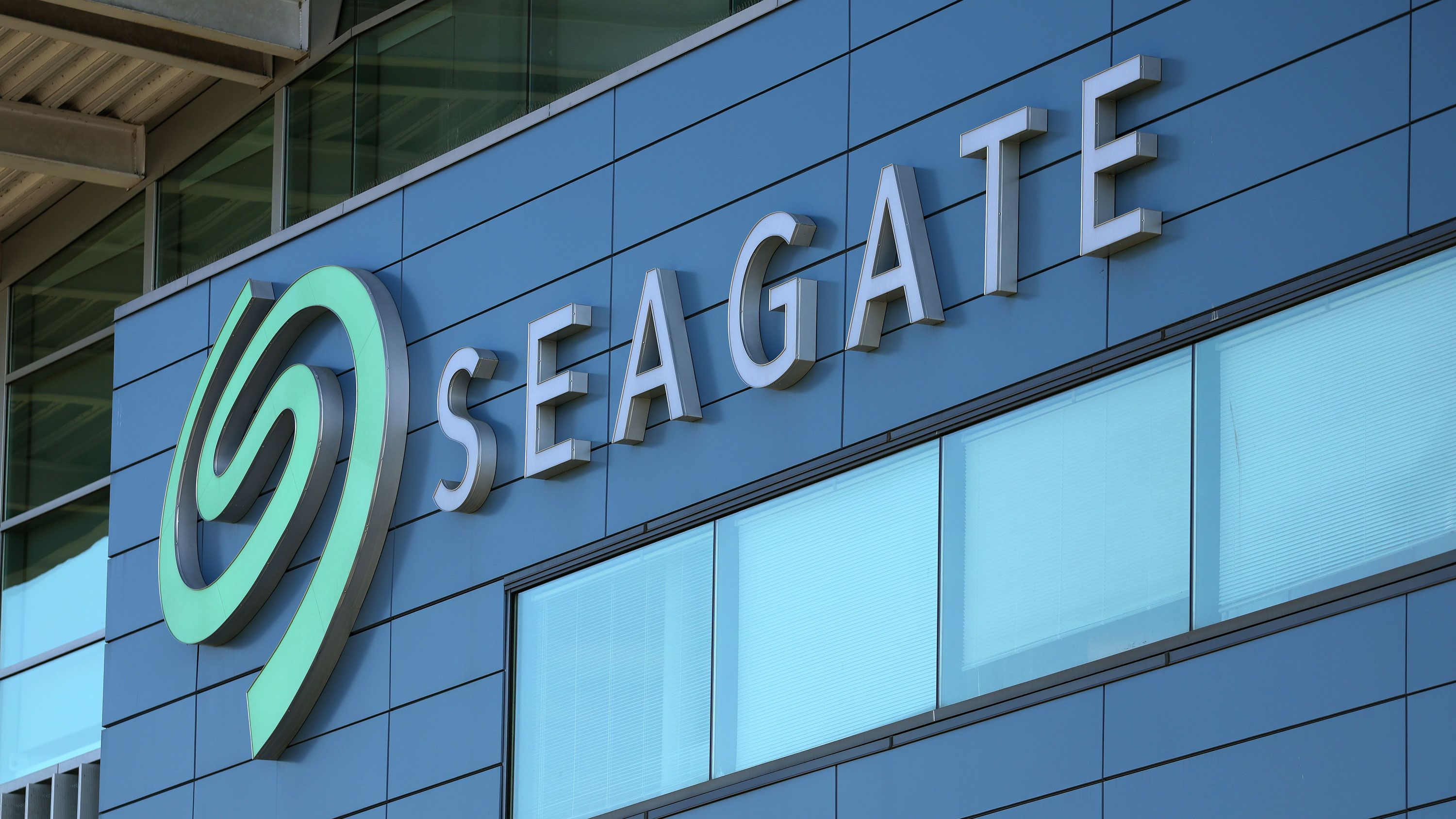 Cổ phiếu Seagate: hoạt động kinh doanh đã chạm đáy, khuyến nghị Mua