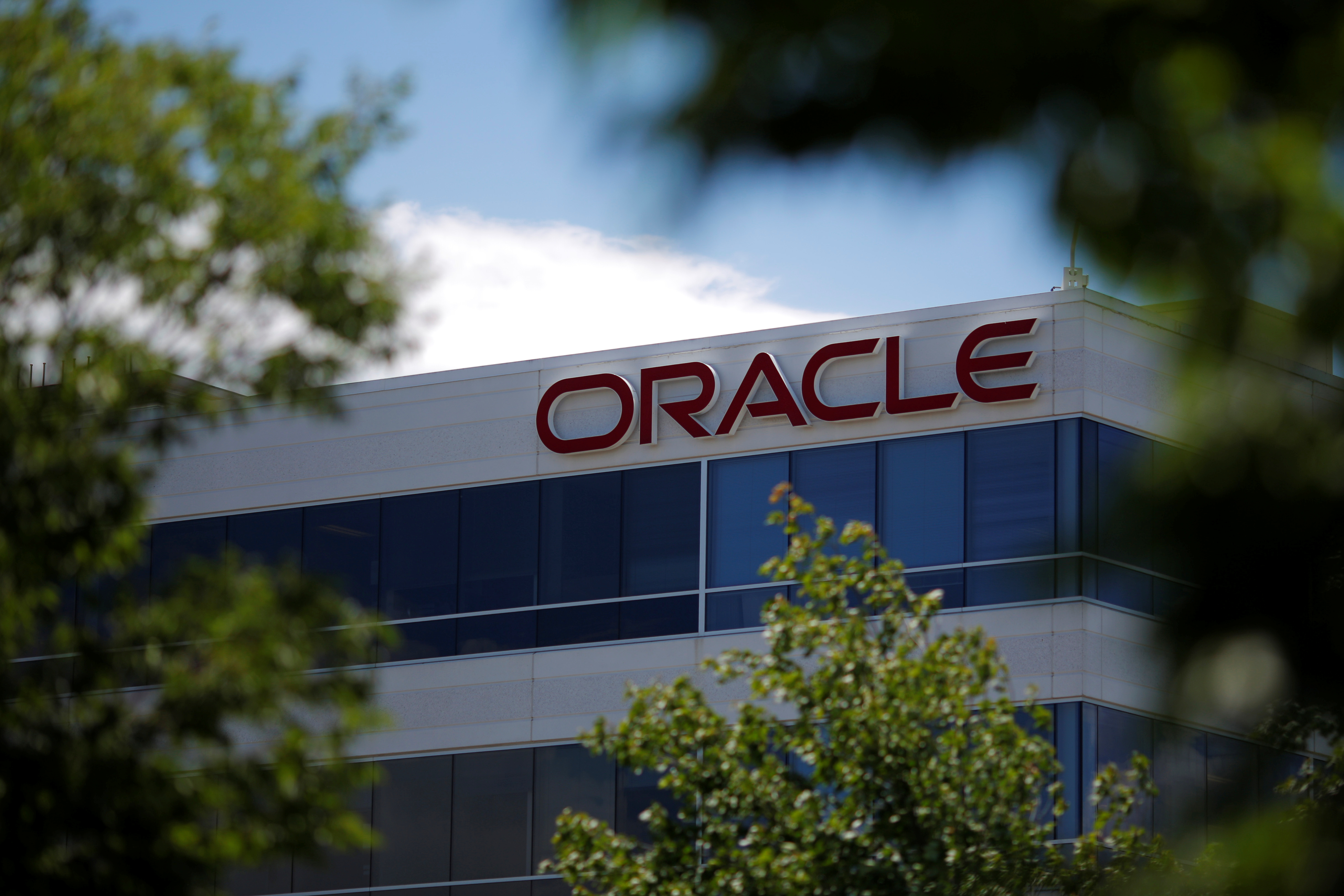 Thương vụ chia cổ tức của Công ty công nghệ phần mềm Oracle