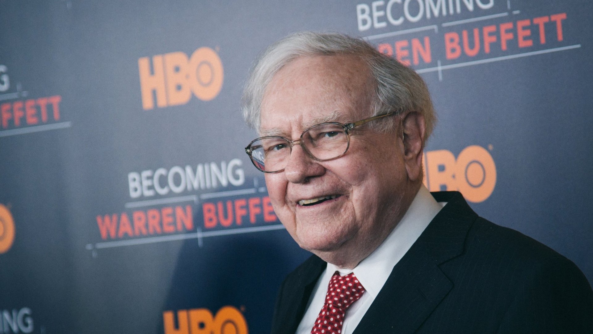 Tỷ phú Warren Buffett cho bạn biết cảm giác giàu có thực sự là như thế nào