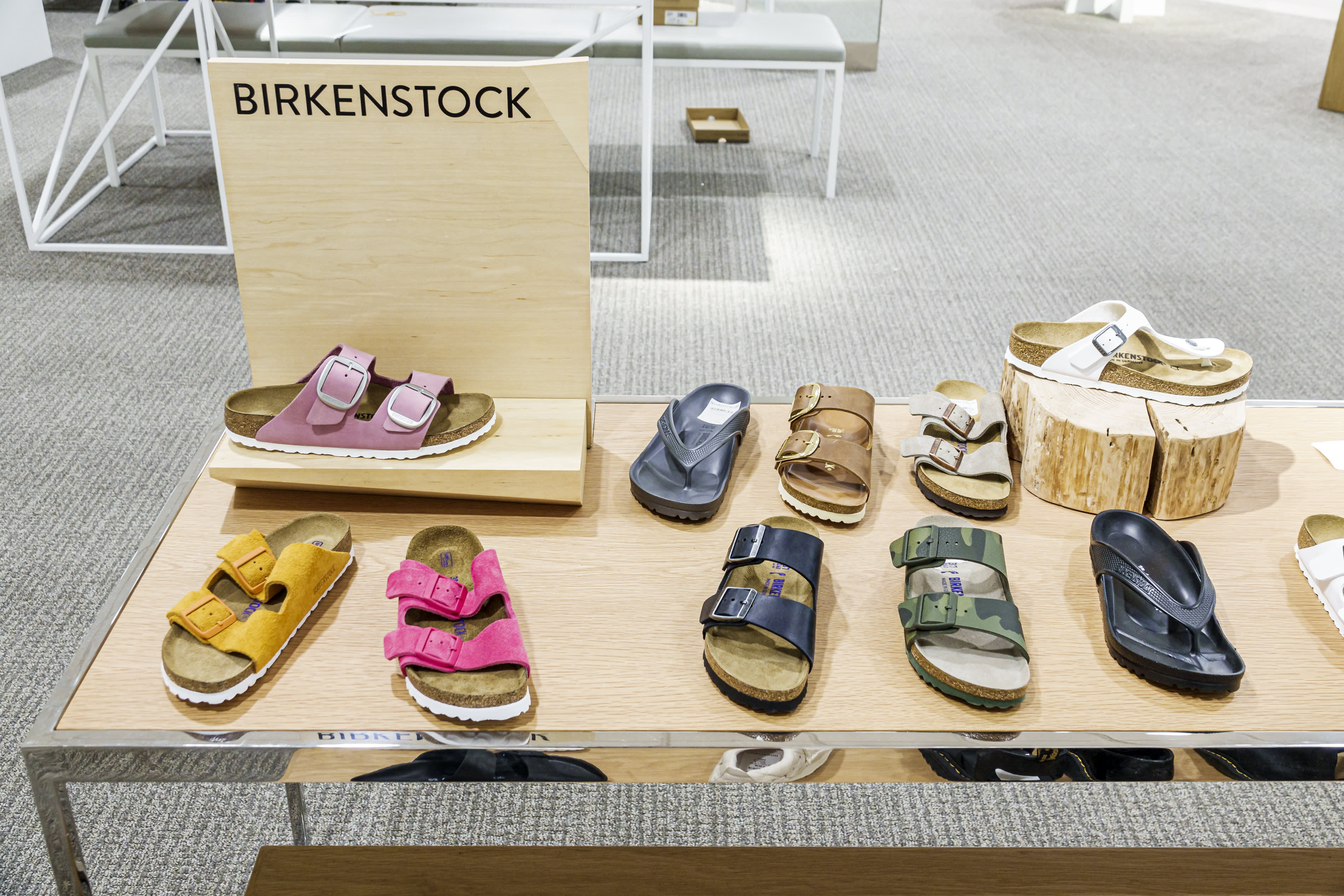 4 điều cần biết từ hồ sơ IPO của Birkenstock