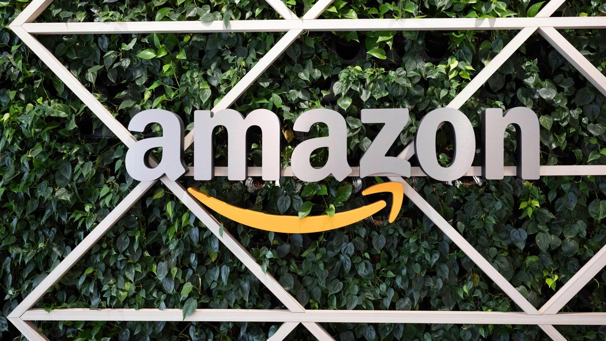 Ủy ban thương mại liên bang Mỹ kiện Amazon, liệu cổ phiếu có còn đáng mua?