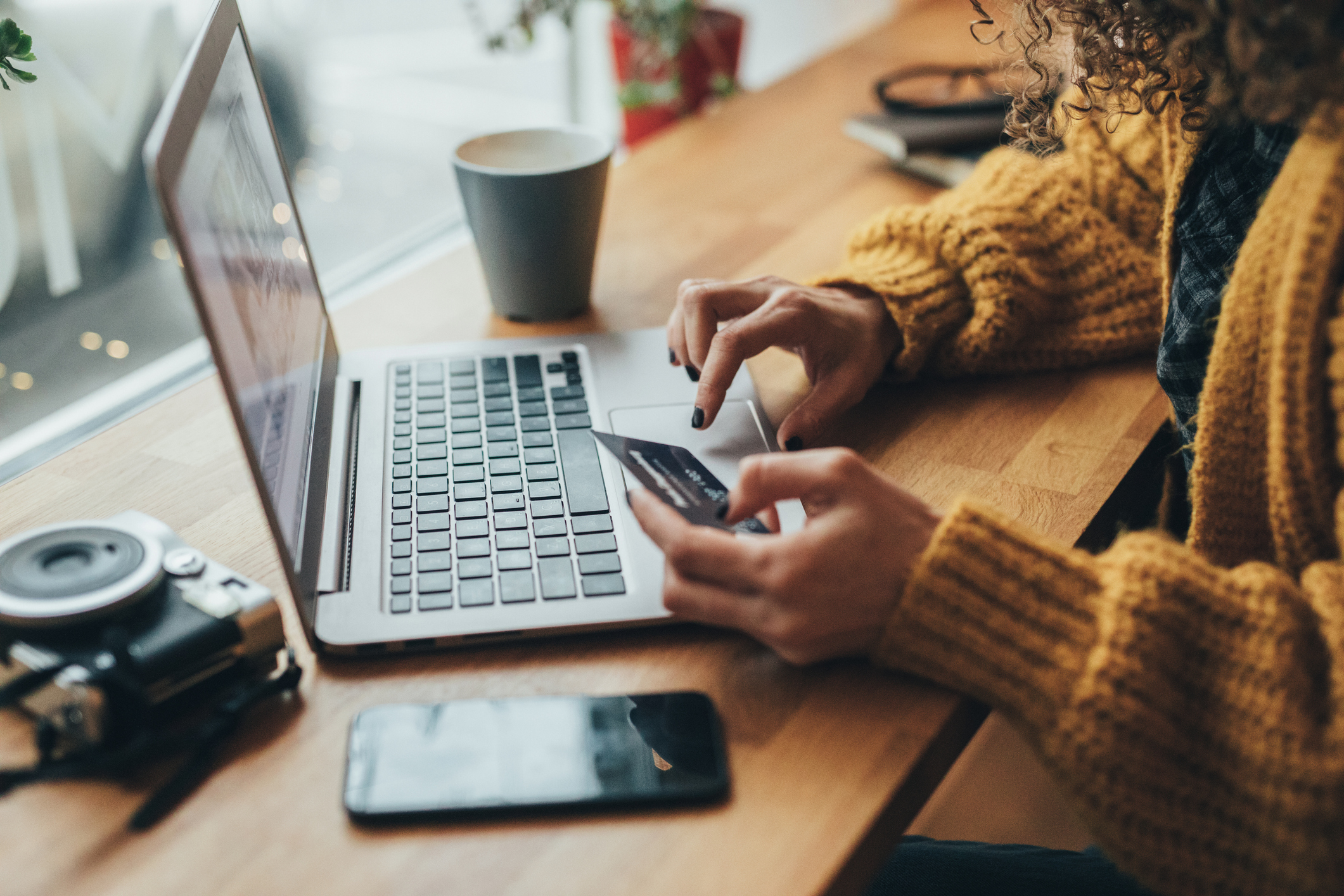 Lựa chọn tốt hơn: Apple hay Amazon?