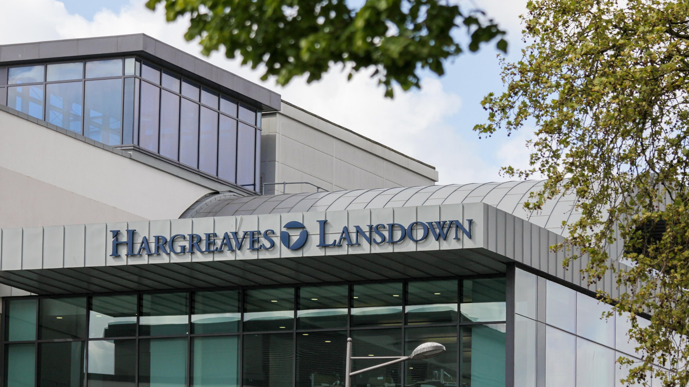 Nếu đầu tư 5000 bảng vào cổ phiếu Hargreaves Lansdown từ 3 năm trước, đây là số tiền bạn đang có ngày hôm nay