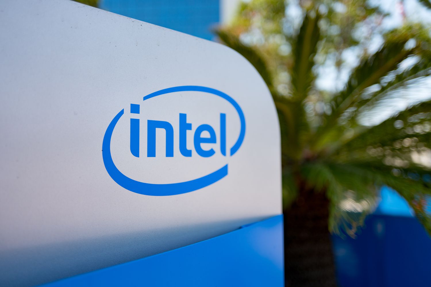 Cổ phiếu Intel sẽ ra sao sau 1 năm nữa?