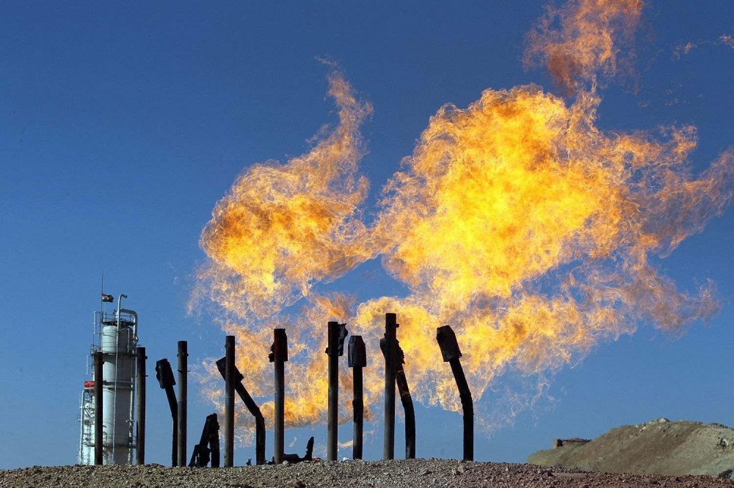 Tin nóng 13/11/2023 - Dầu tăng khi Iraq ủng hộ việc OPEC+ tăng cường cắt giảm sản lượng