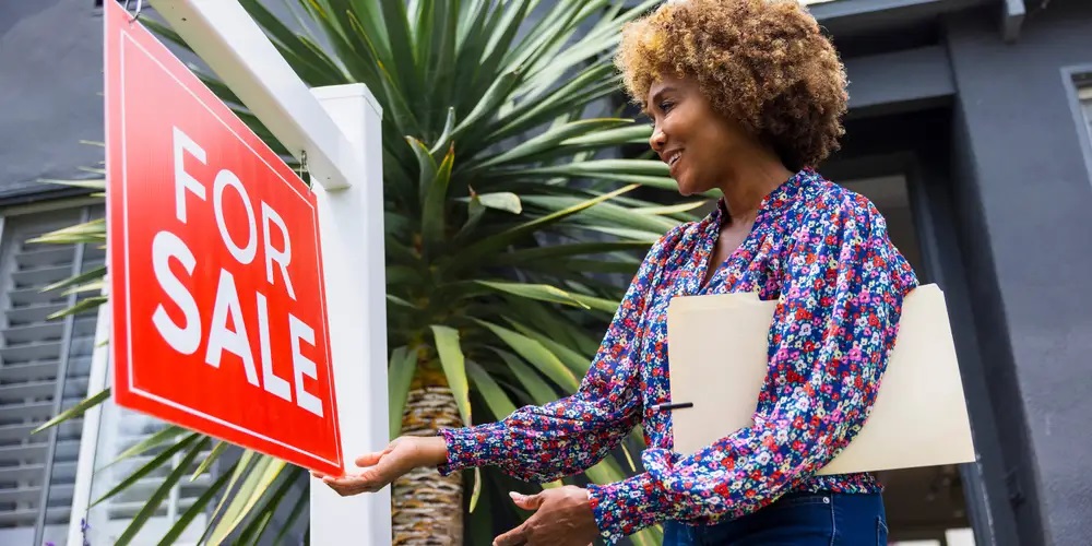 Ba tín hiệu rằng bạn không nên vội mua nhà, dù lãi suất giảm trong năm 2024