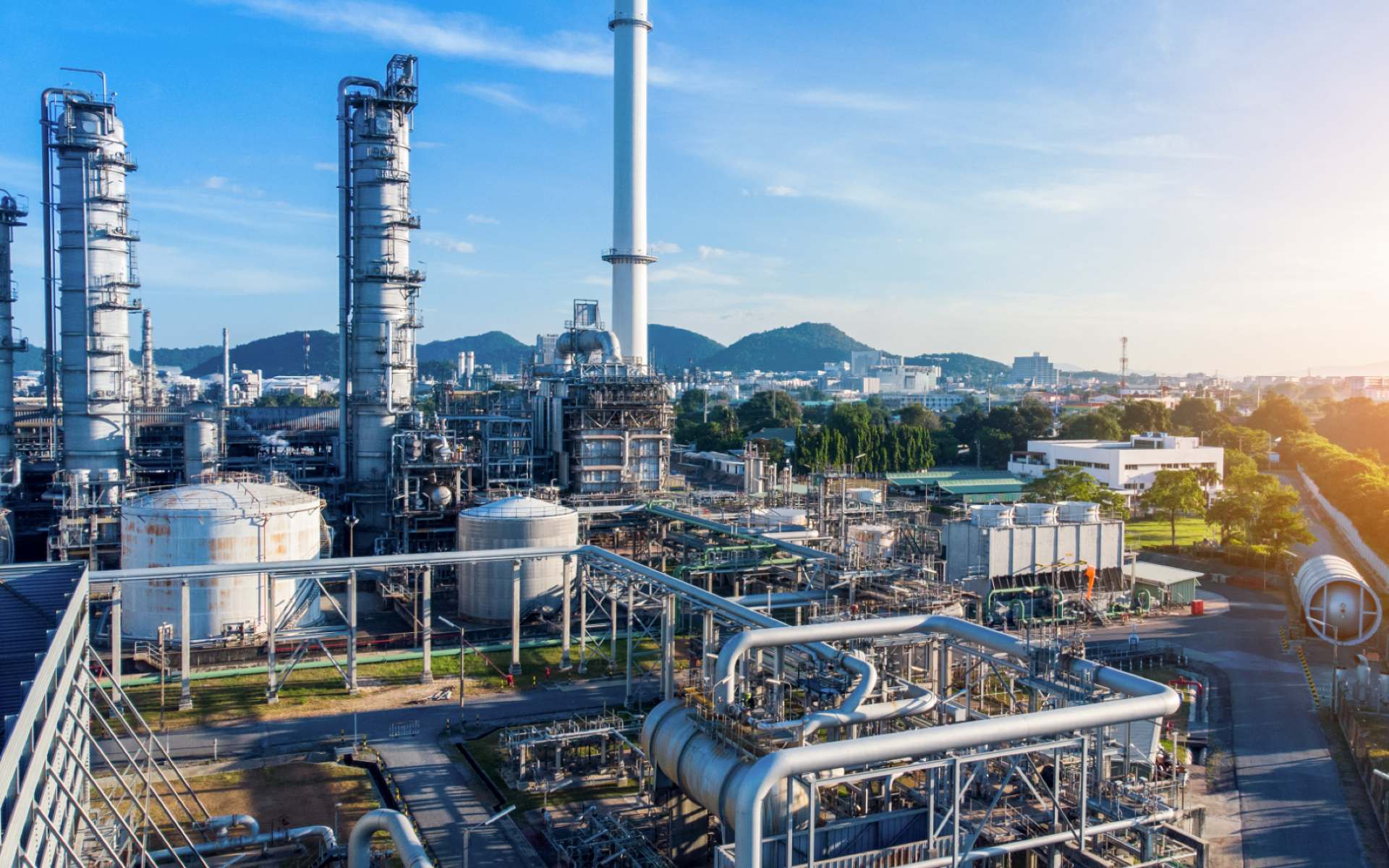 Tin nóng 04/01: Dầu tăng 3% do lo ngại nguồn cung sau vấn đề ở Libya