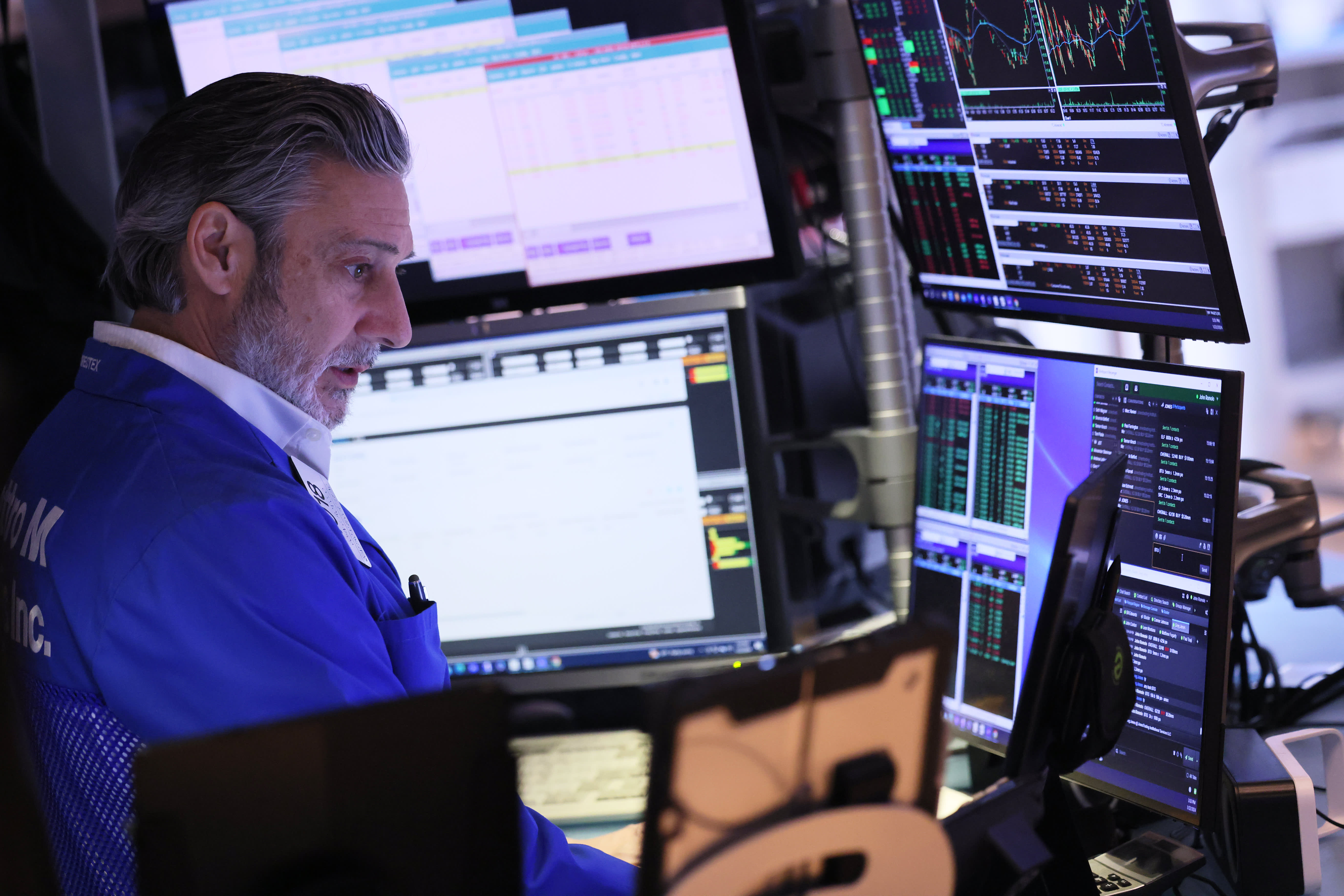Tin nóng 29/01: S&P 500 đứt đà tăng do dự báo yếu kém của Intel