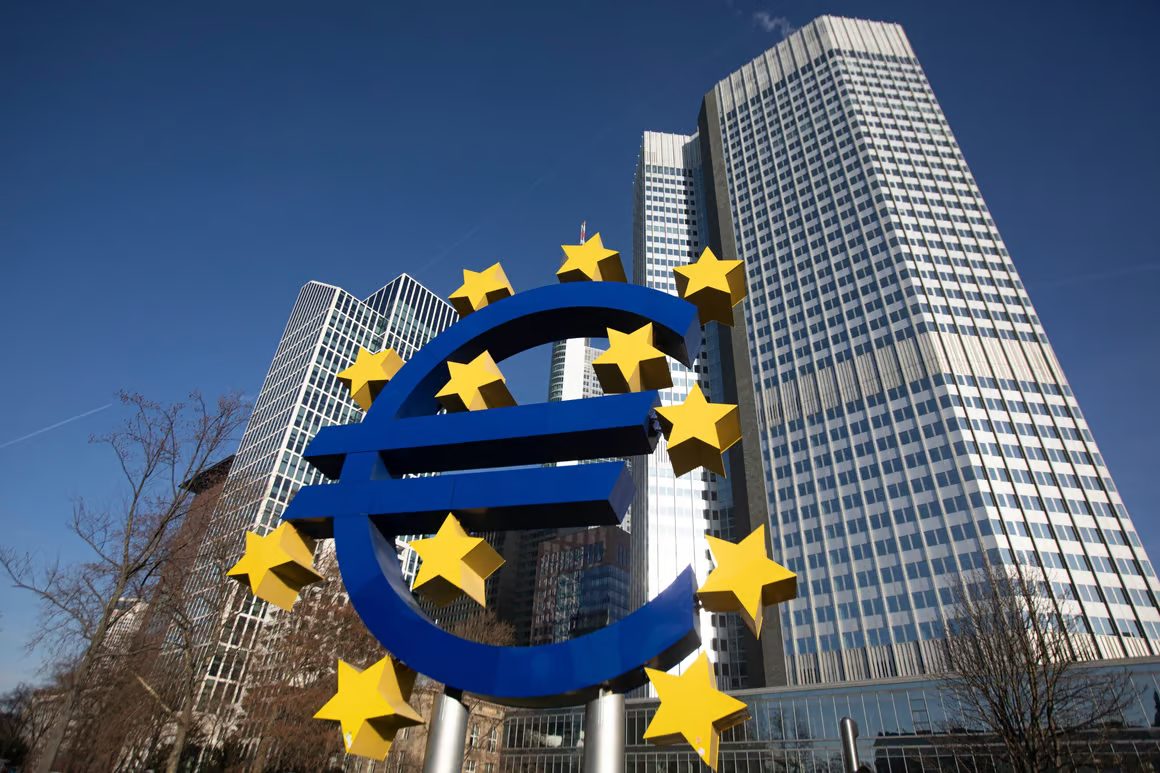 Nhìn lại Tuần 8: ECB lần đầu báo lỗ sau hai thập kỷ
