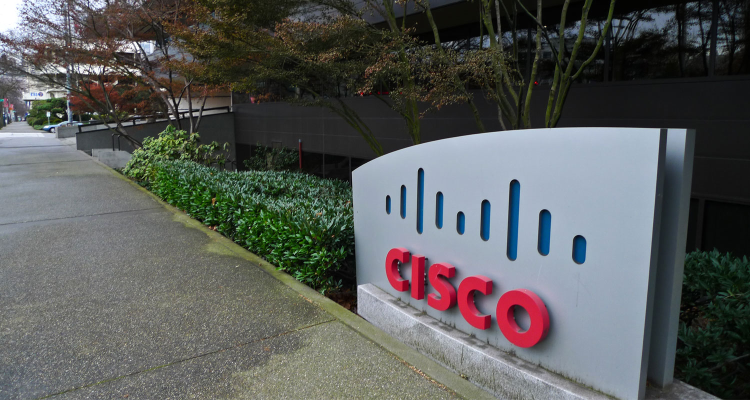 Có nên mua bắt đáy cổ phiếu Cisco Systems?