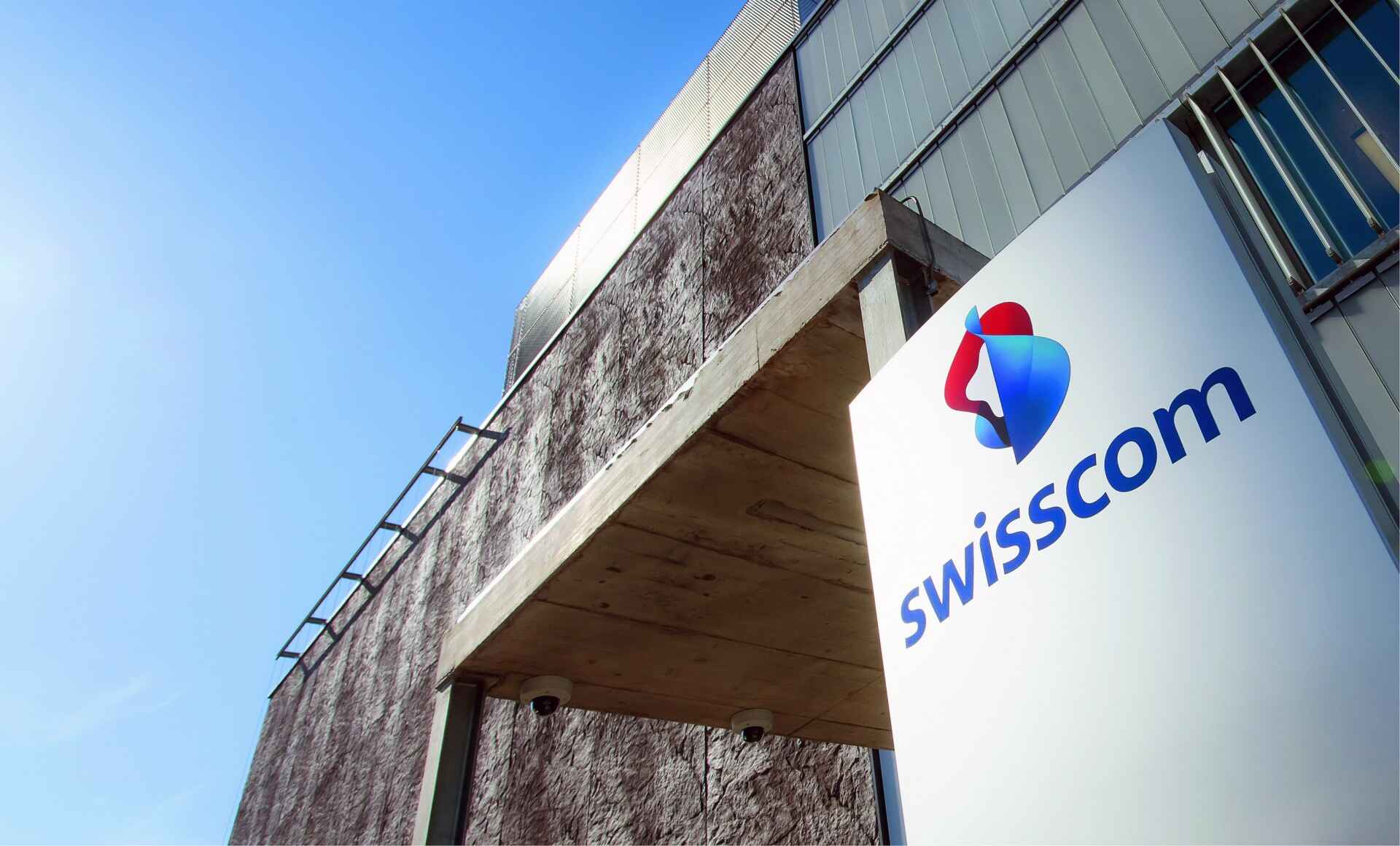 Công ty viễn thông và công nghệ Swisscom chia cổ tức