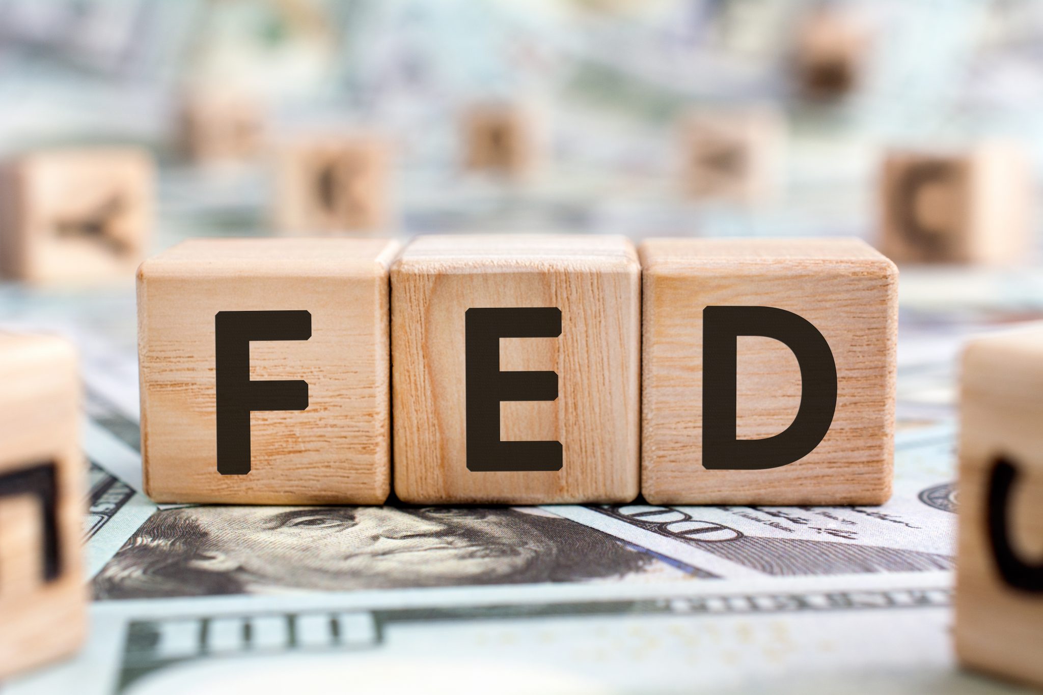 Báo cáo việc làm Mỹ đẩy lùi kỳ vọng FED hạ lãi suất