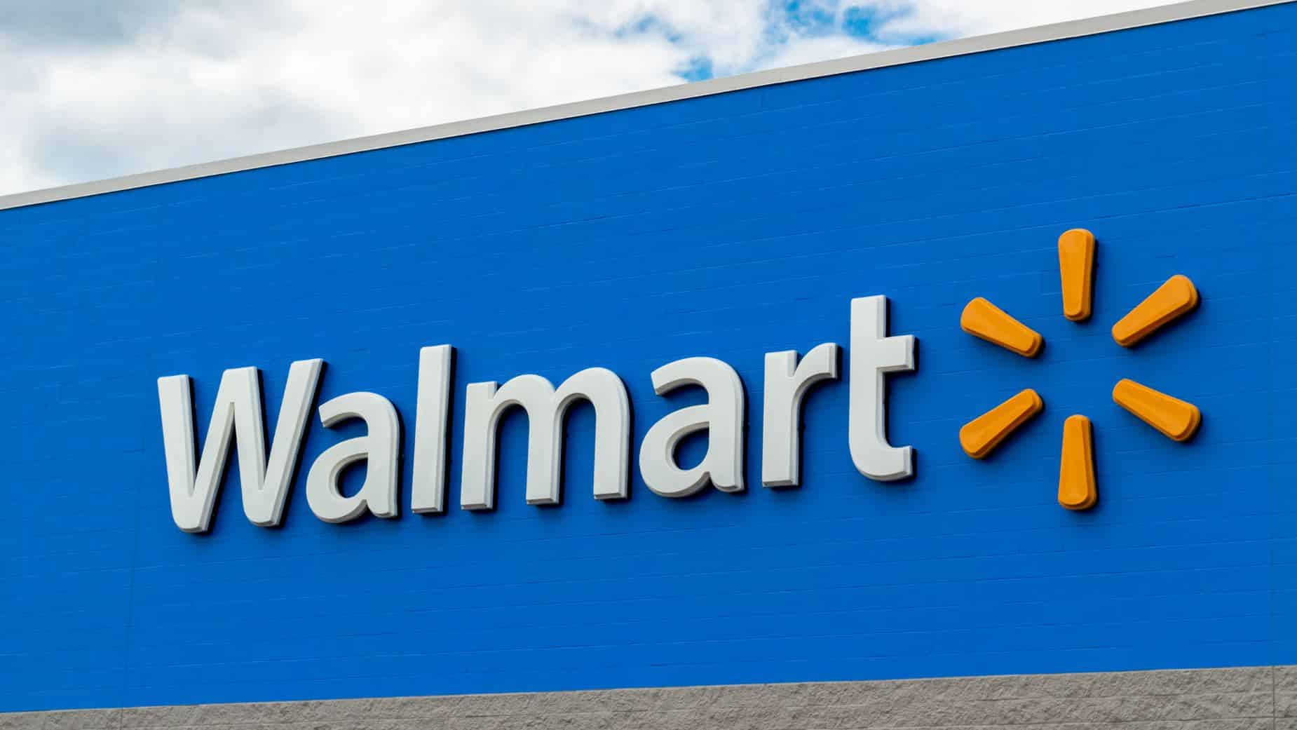 Cổ phiếu Walmart chạm đỉnh khi báo cáo lợi nhuận quý tăng vọt