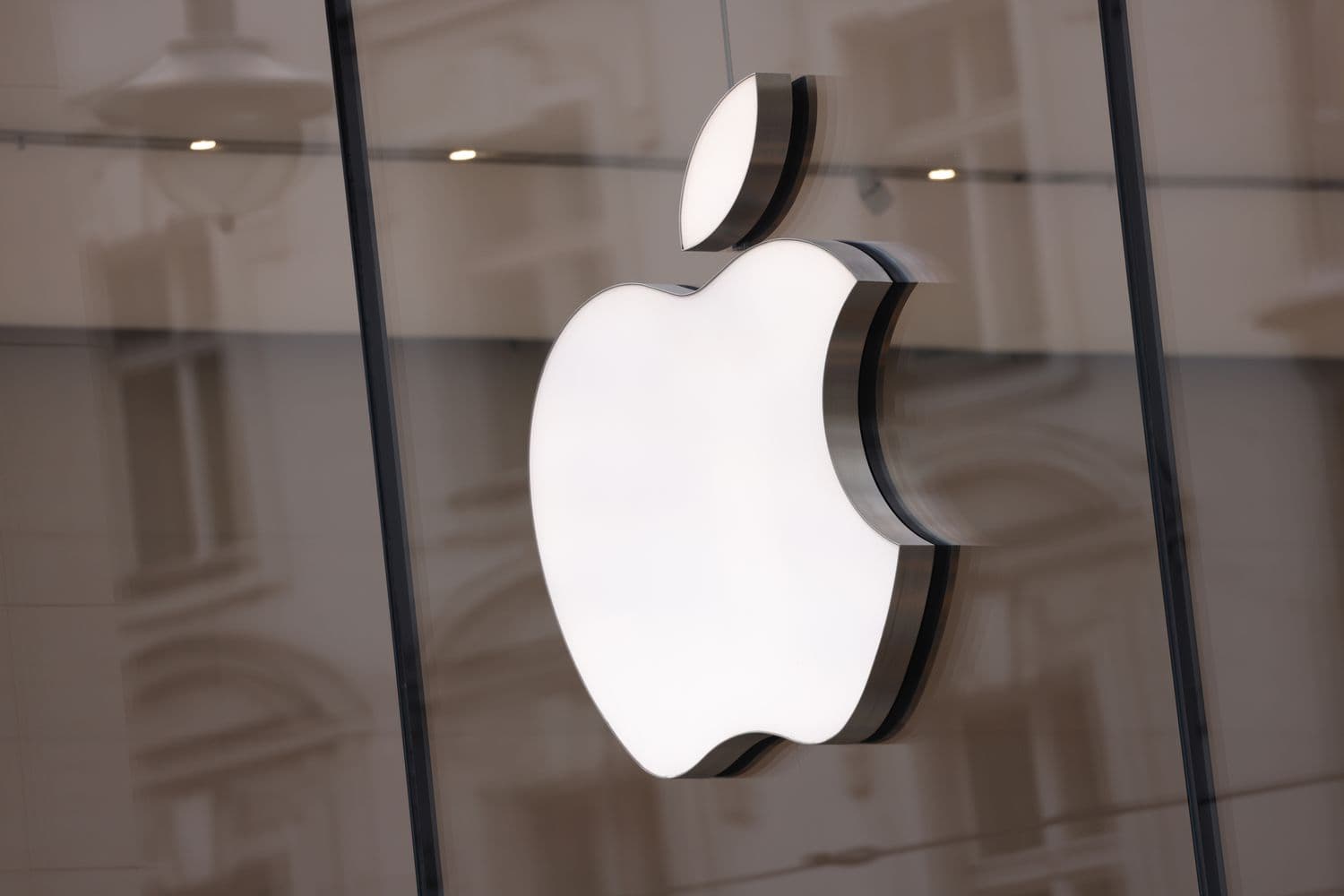 Apple công bố chương trình mua lại cổ phiếu lớn nhất trong lịch sử