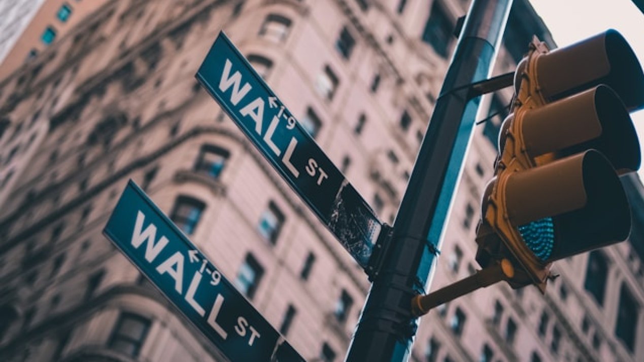 Tin nóng 29/05: Nasdaq đóng cửa trên 17.000