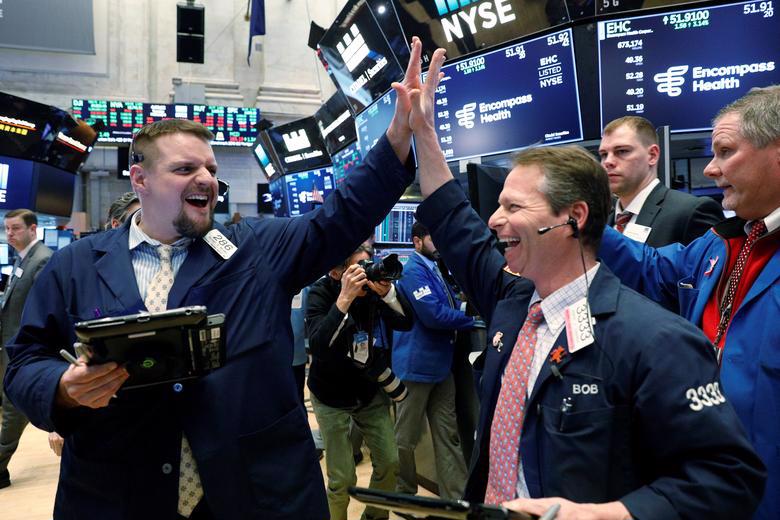Chỉ số S&P 500 và Nasdaq tiếp nối chuỗi phiên cao kỷ lục