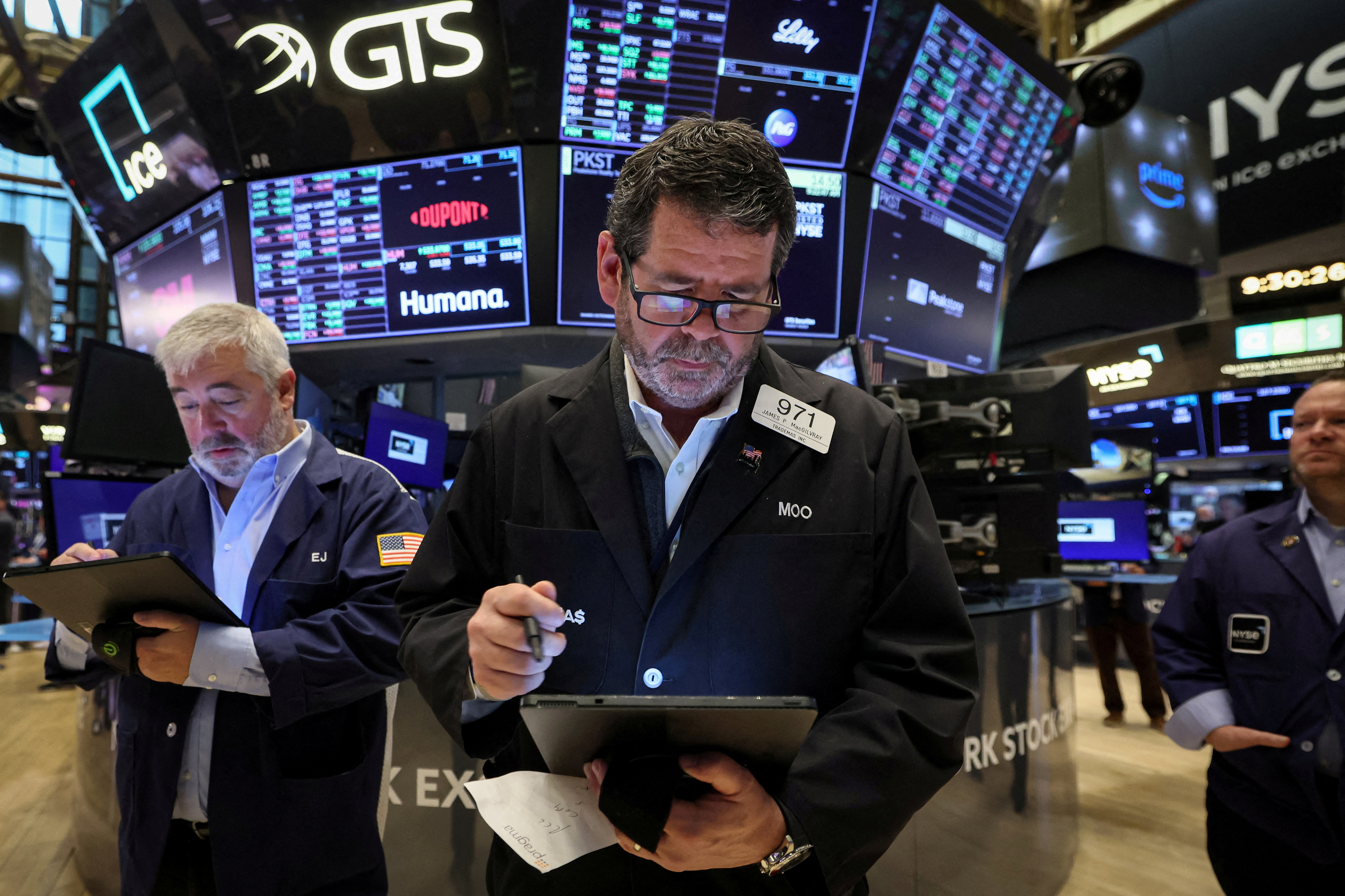 S&P 500 và Nasdaq lập đỉnh trước kỳ nghỉ lễ Quốc khánh Mỹ