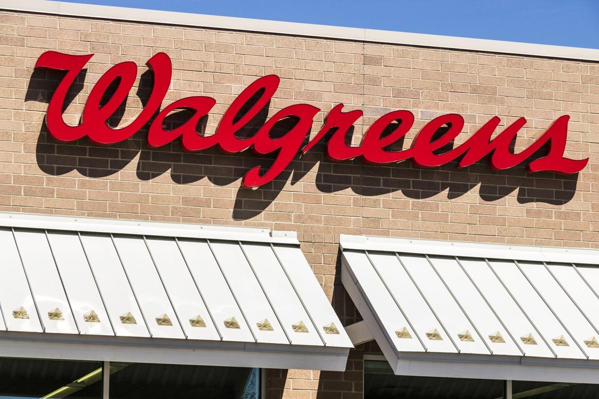 Cổ phiếu Walgreens "đỏ lửa" khi bị cắt giảm dự toán lợi nhuận