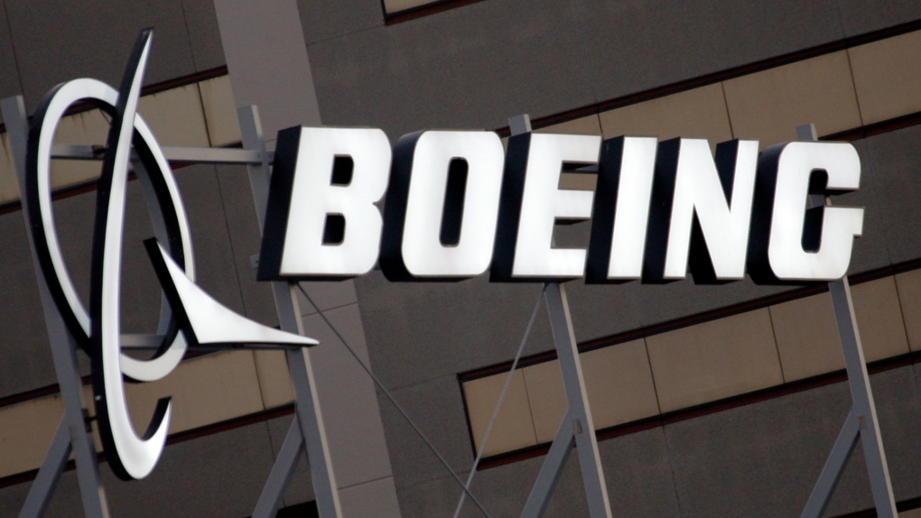 Doanh thu nửa đầu năm của Boeing giảm mạnh