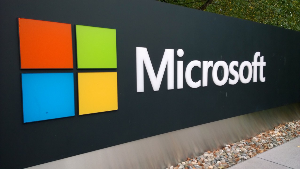 Microsoft – một trong số ít những cổ phiếu công nghệ đang có định giá thấp