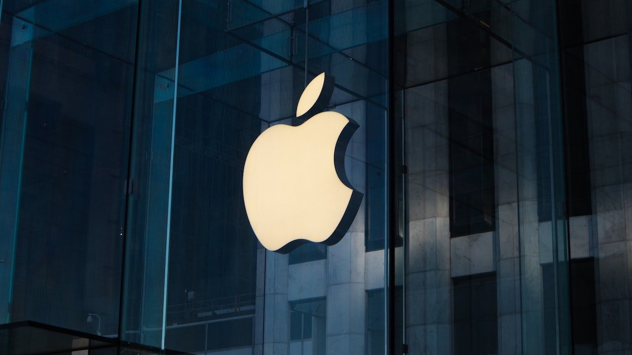 Đà tăng của Apple "thổi bùng" chỉ số S&P 500