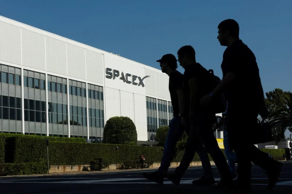 SpaceX vượt Amazon về giá trị vốn hóa, trở thành công ty giá trị thứ 5 thế giới sau đợt IPO bùng nổ