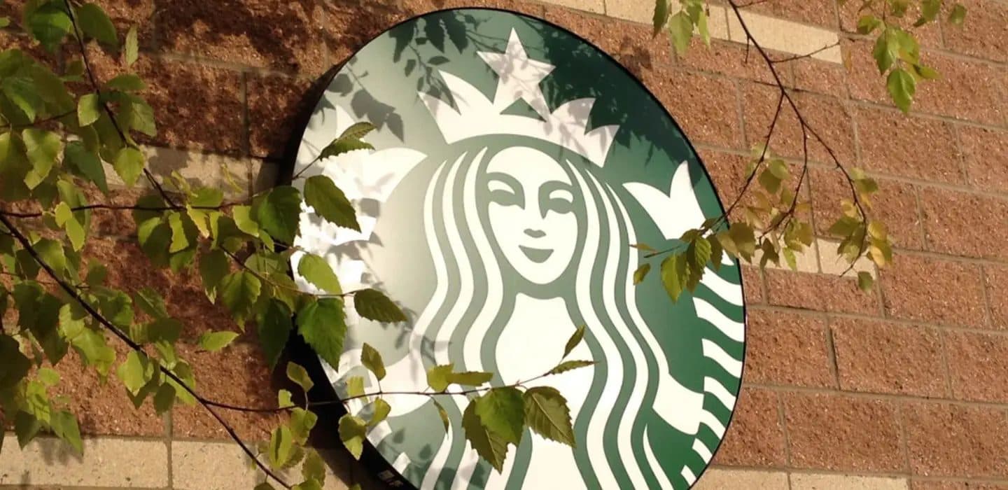 Starbucks giữ nguyên mức cổ tức 0,57 USD