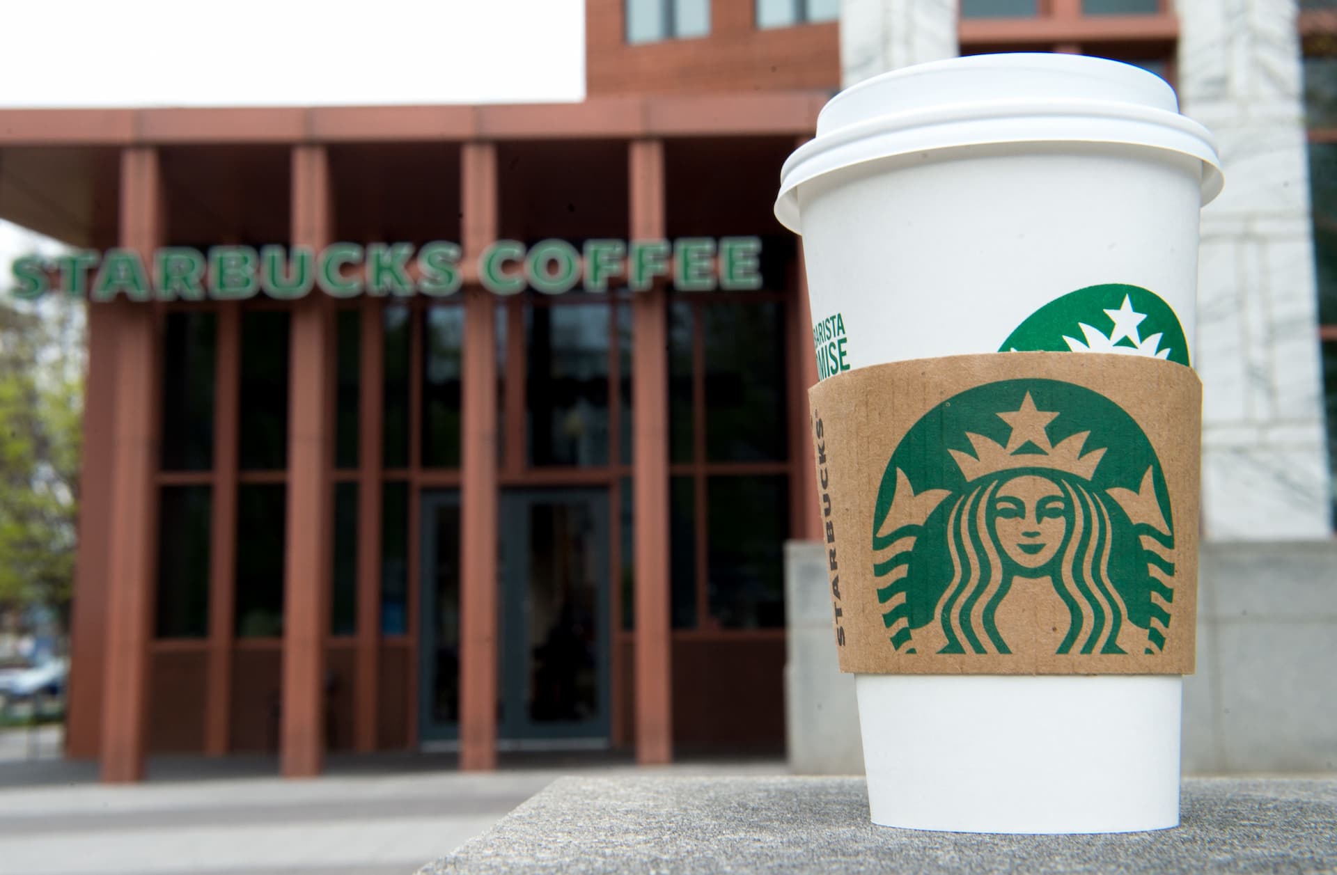 Hãng cà phê Starbucks chia cổ tức hàng quý 0,57 USD